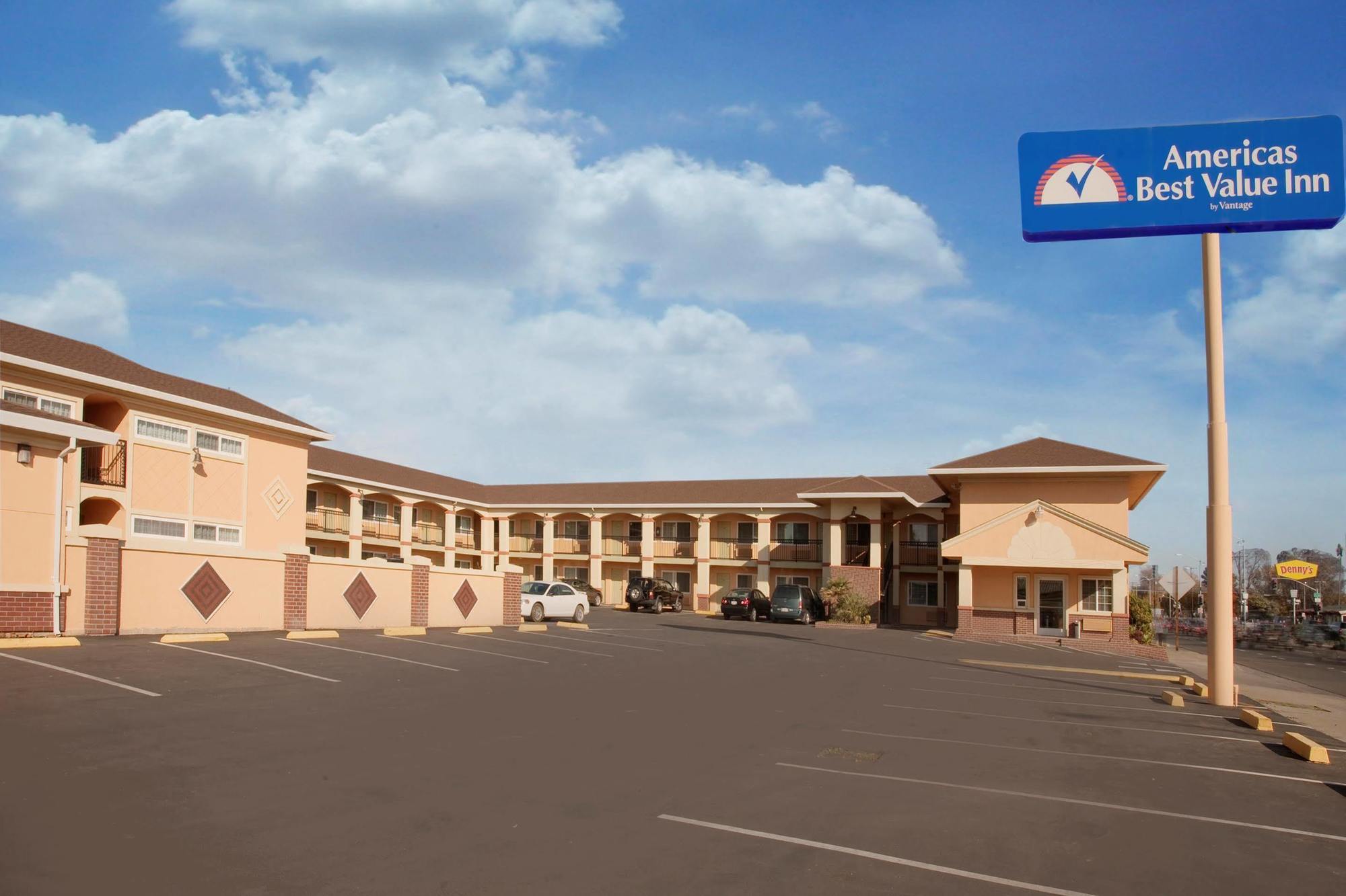 Americas Deluxe Inn- Marysville Exterior foto